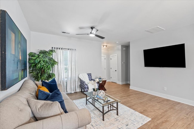 Building Photo - 191 Freeze Ave NW