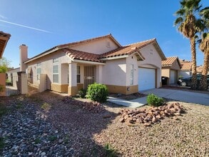 Building Photo - 1917 Casa Verde Dr