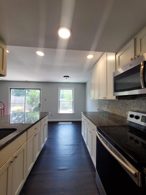 Building Photo - 3313 Weeping Willow Ln