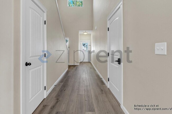 Foto del edificio - 2812 25th Pl