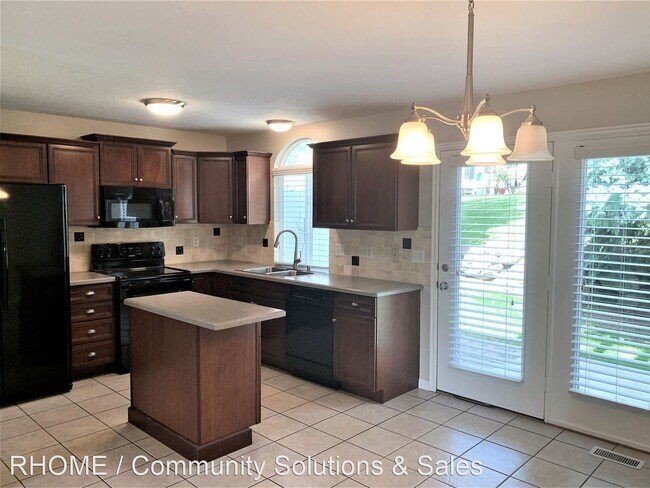 Building Photo - 9639 Villa Springs Cove