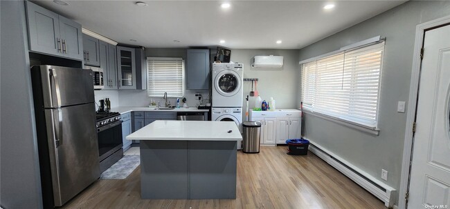Foto del edificio - 605 Beach 69th St