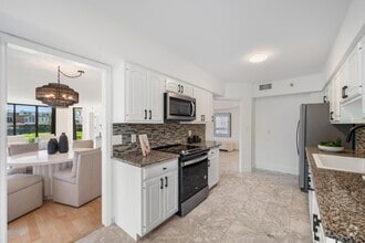 Building Photo - 1401 S Ocean Blvd