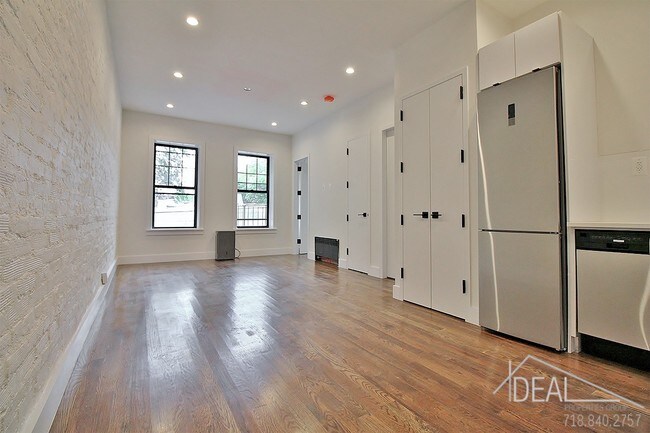 Foto del edificio - BRAND NEW 2 BED in Ditmas Park!