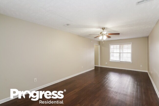 Foto del edificio - 1829 Lakewood Village Dr