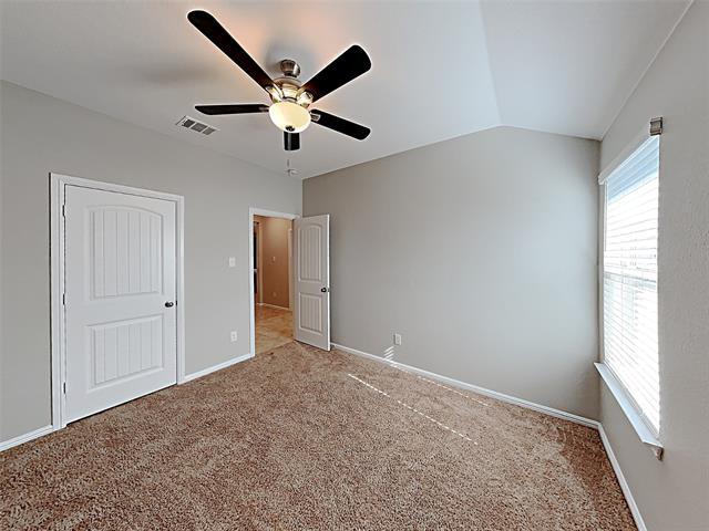 Building Photo - 900 Walls Blvd