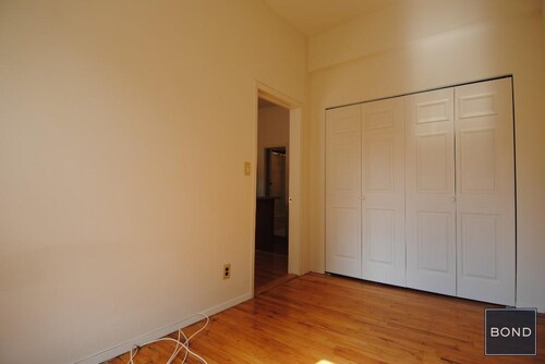 Building Photo - 152 W 92nd St