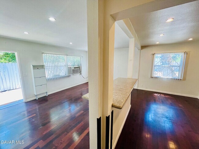 Foto del edificio - 14756 Lemay St