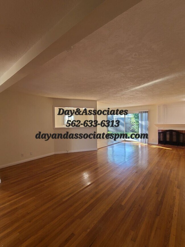 Building Photo - 3 Bed 2 bath Torrance House for rent