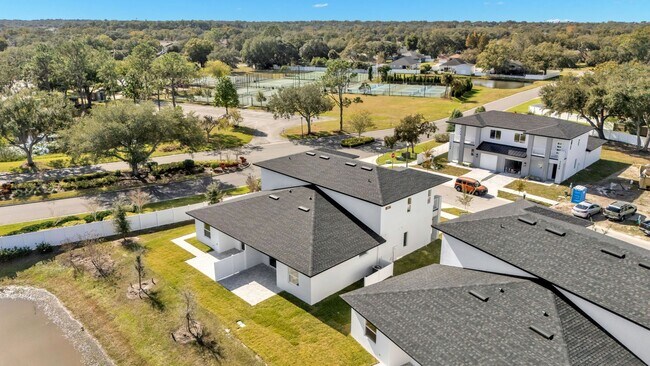 Foto del edificio - Stunning New Construction Villa for Rent Near Lake John