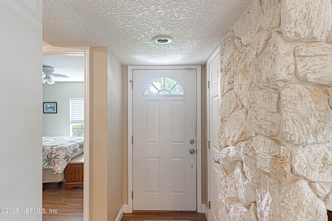 Building Photo - 8542 Goldeneye Ln