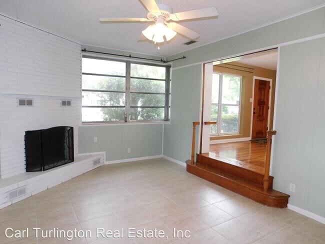 Foto del edificio - 3 br, 2 bath House - 118 NW 35th Terrace