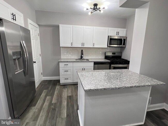 Foto del edificio - 7331 Berkshire Rd