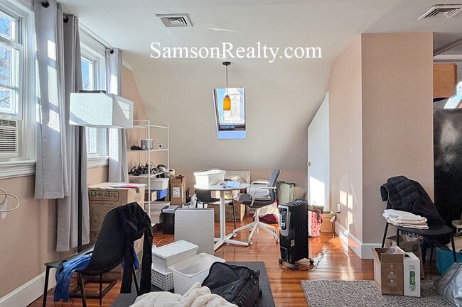 Foto del edificio - 135 Glenwood Ave