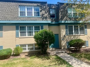 Building Photo - 9350 E Girard Ave