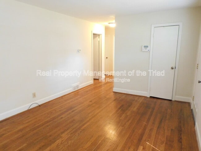 Building Photo - 1104 Madison Ave
