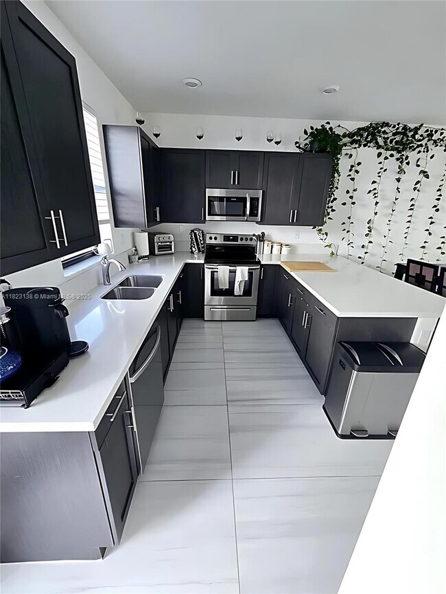 Foto del edificio - 518 SW 19th Way