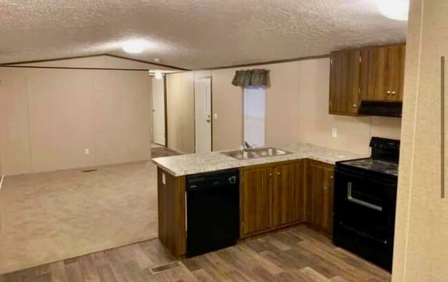 Building Photo - 39755 1510 Dr