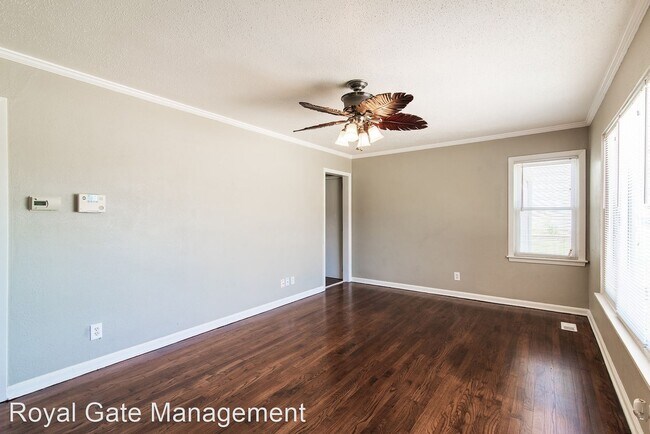 Building Photo - 3 br, 2 bath House - 4709 W 75th St