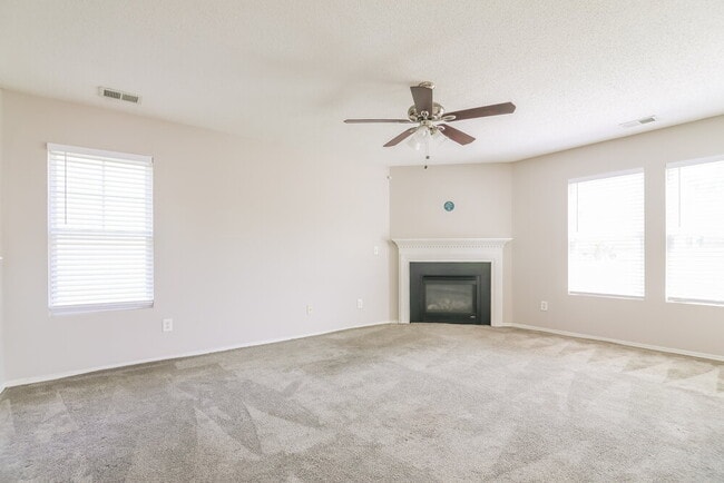 Building Photo - 3164 Varcroft Rd