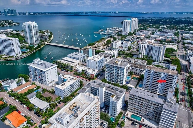 Building Photo - 1331 Lincoln Rd