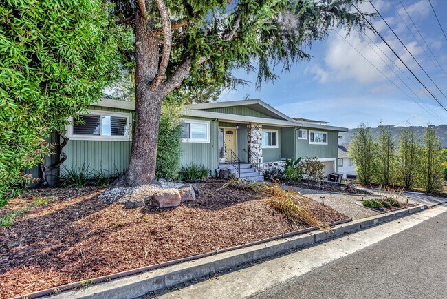 Foto del edificio - 269 Sequoyah View Dr