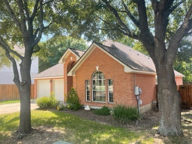 Foto del edificio - 9023 Mountain Mist Ln