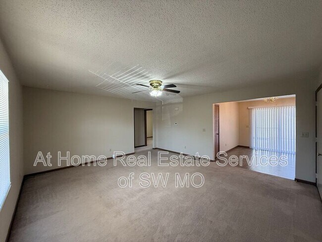 Foto del edificio - 3394 S Moreland Ct