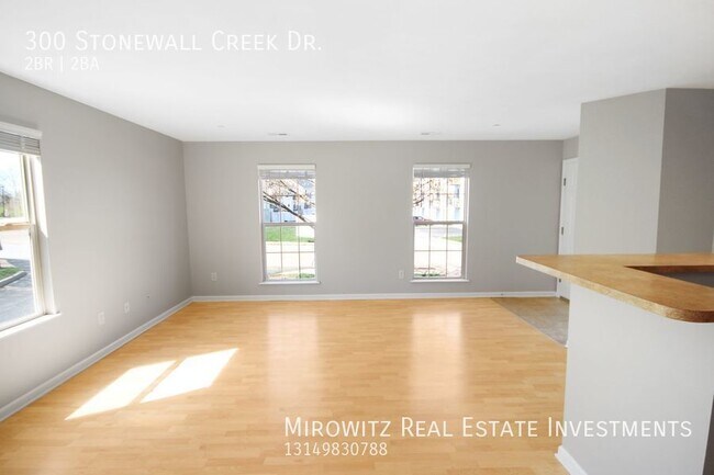 Foto del edificio - 300 Stonewall Creek Dr