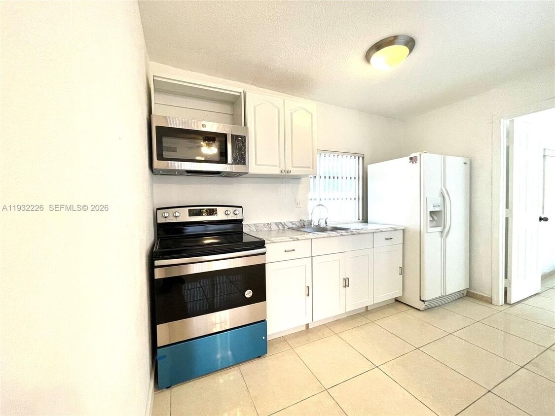 Photo - 310 SW 10TH ST #310  FORT LAUDERDALE, FL 33315