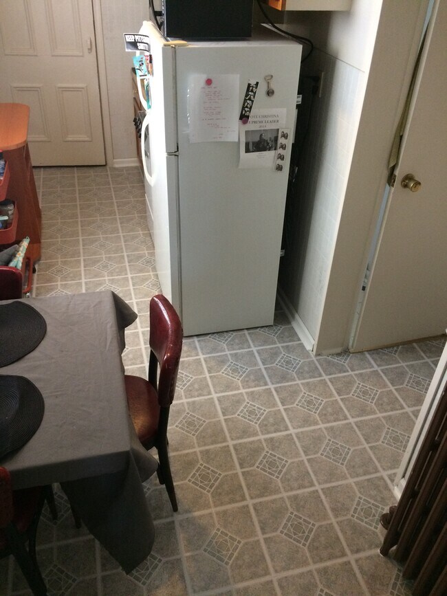 Foto del edificio - 236 Meyran Ave