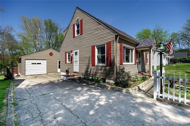 Photo - 81 Thorpe Dr House
