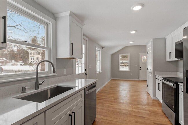 Foto del edificio - 31 Birch Rd