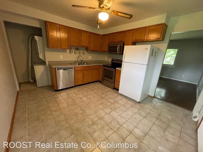 Building Photo - 4 br, 2 bath House - 4941 Betsy Drive