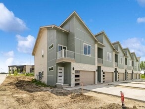 Building Photo - 15562 Rocklyn Place