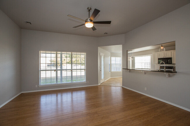 Foto del edificio - 3 Bed, 2 Bath In Owasso School District