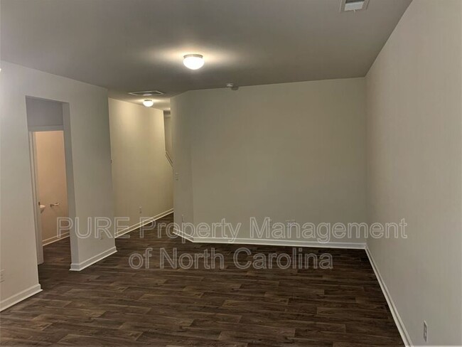 Foto del edificio - 6116 Guildhall Ln