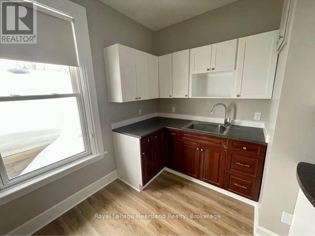 Photo du bâtiment - 38 Ontario St