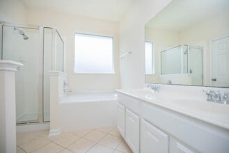 Building Photo - 7427 Boerne Creek Dr