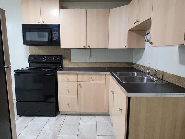 Foto del edificio - 2590 Robin Rd