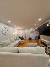 Building Photo - 4 Charles Ln