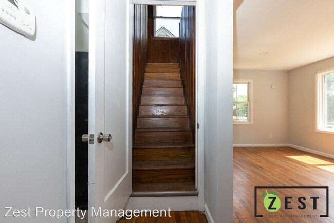 Foto del edificio - 3 br, 1 bath House - 6186 Farmbrook Street