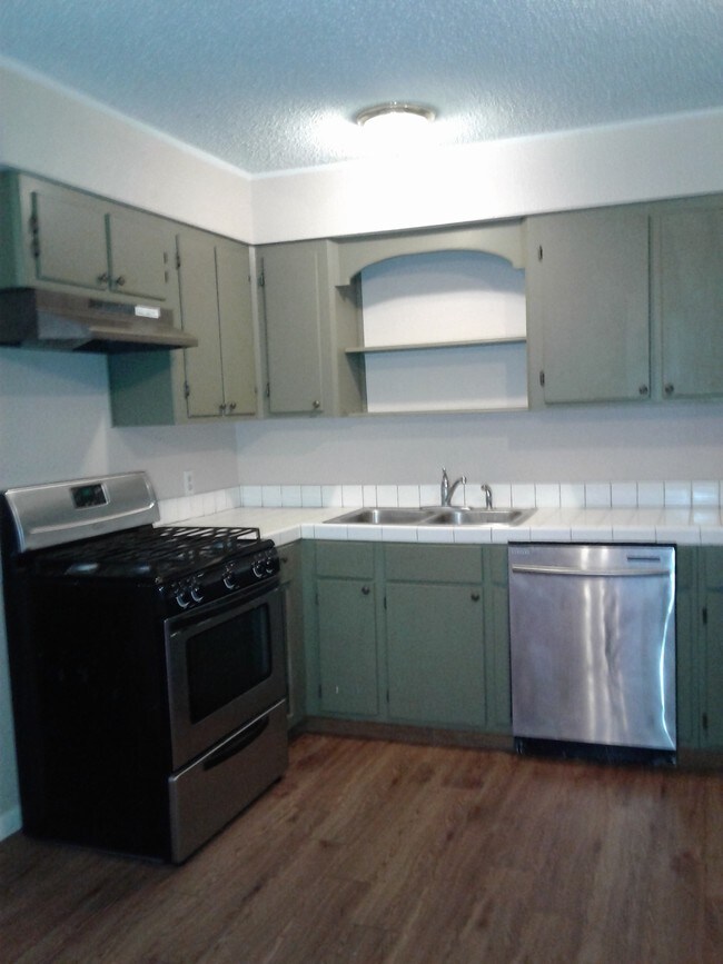 Foto del edificio - 211 Cypress St