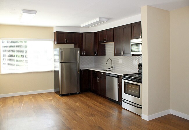 Building Photo - 1421 Steele St