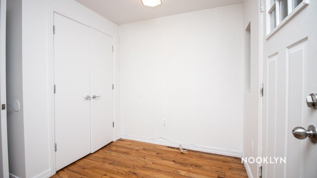 Foto del edificio - 789 Greene Ave