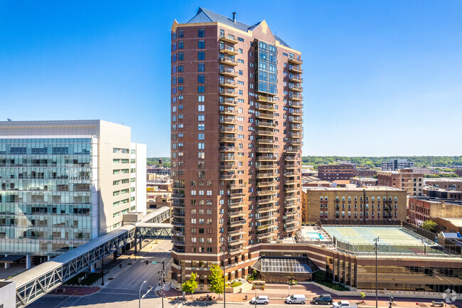 The Plaza - Apartments in Des Moines, IA | Apartments.com