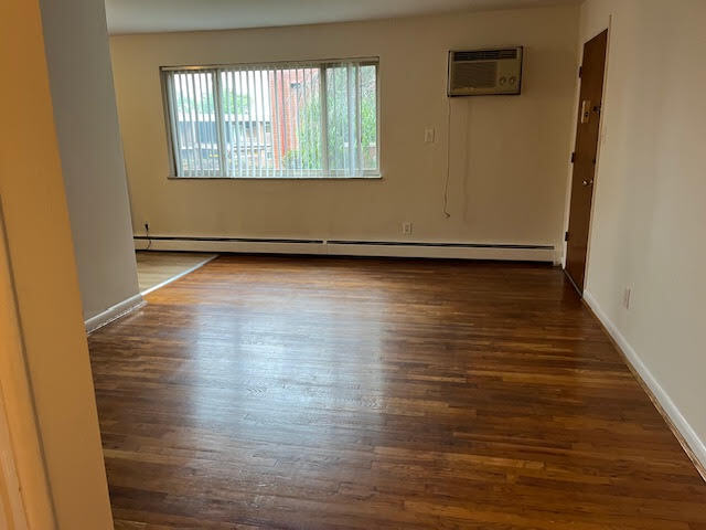 Foto del edificio - 5642 Macey Ave