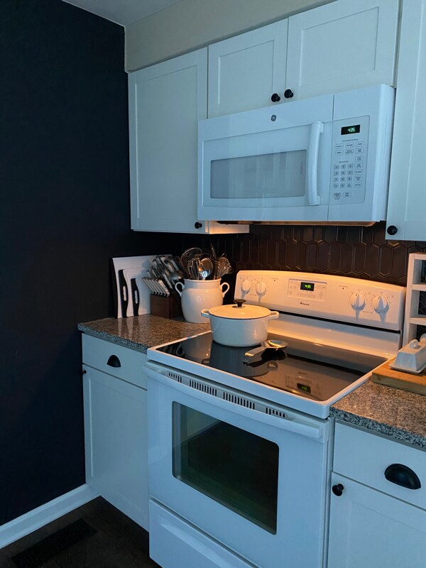 Foto del edificio - 7306 Rectors Ln