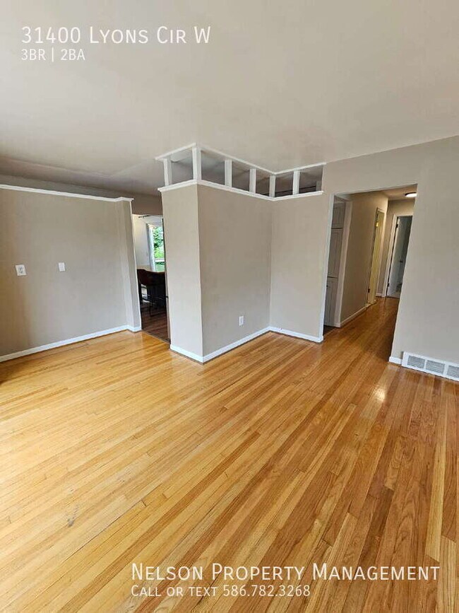 Foto del edificio - 31400 Lyons Cir W