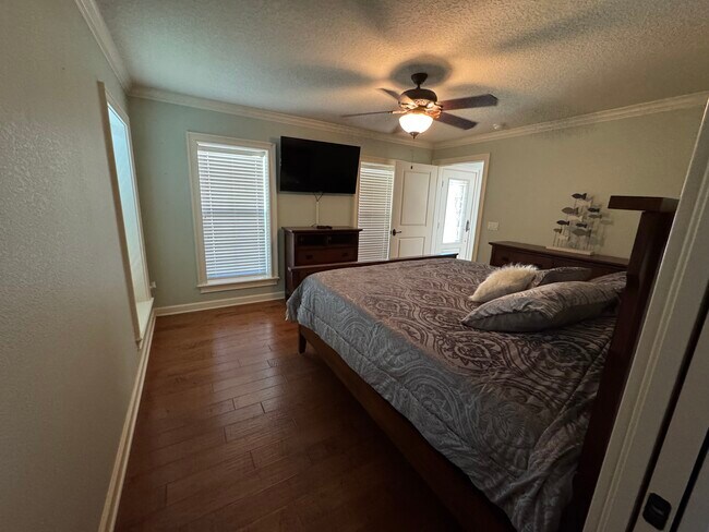 Building Photo - 31536 Soaring Hawk Ln